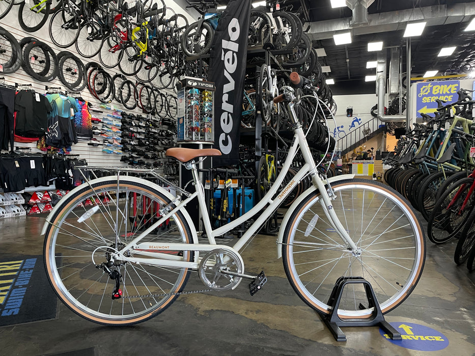 Retrospec Beaumont 7-Speed Step-Thru City Bike - Eggshell 2022