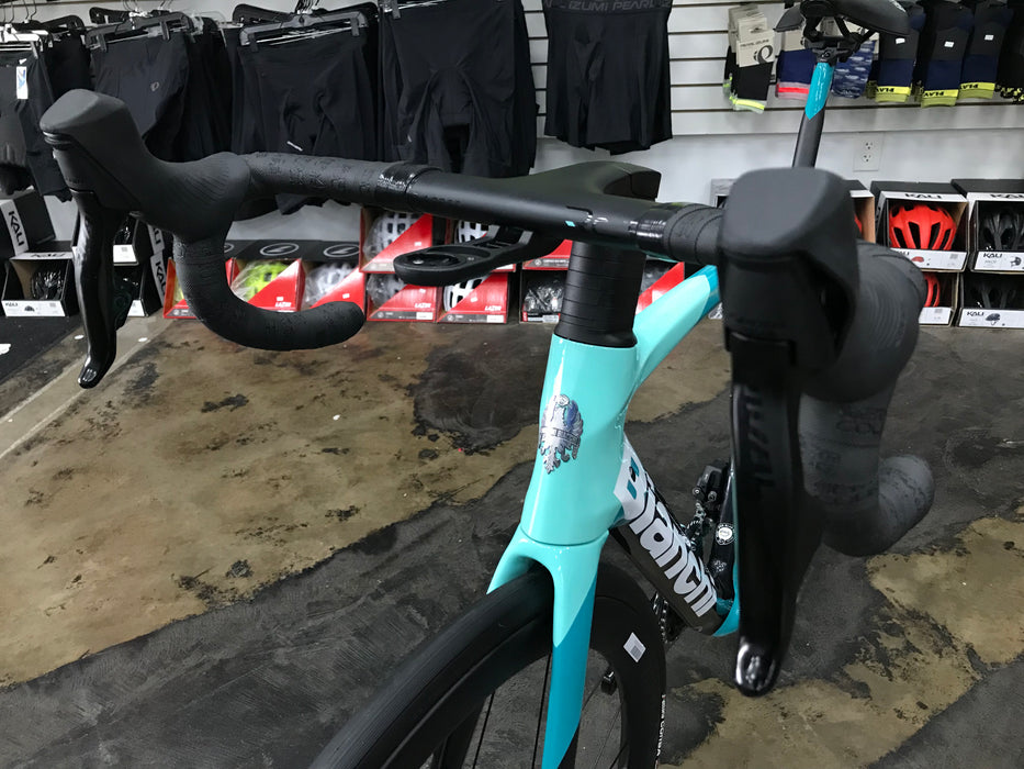 Bianchi Oltre XR4 Disc Sram Rival AXS HollowGram Carbon Wheels - 2023