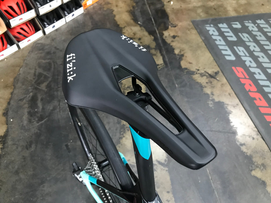 Bianchi Oltre XR4 Disc Sram Rival AXS HollowGram Carbon Wheels - 2023