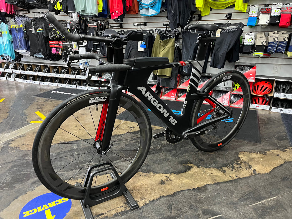 Argon 18 E-119 Tri+ SRAM Red eTap 11 Speed - ZIPP 404 Firecrest - Black 2022 DEMO