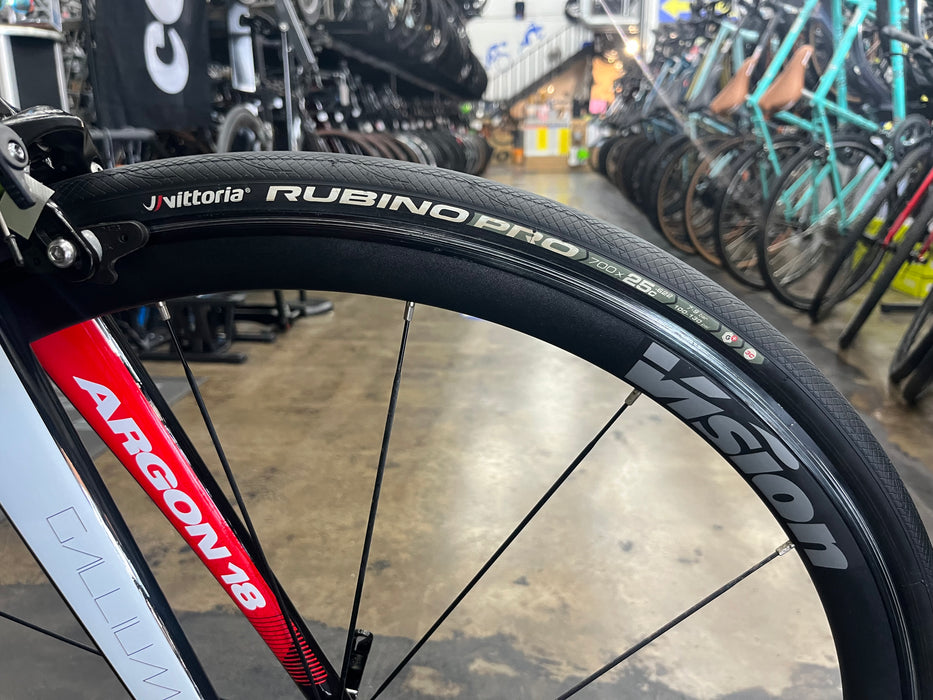 Argon 18 Gallium Pro Rim Shimano 105 - Black/White 2019