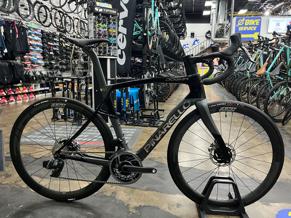 Pinarello Dogma X Disc SRAM Red eTap AXS Zipp 303 Firecrest