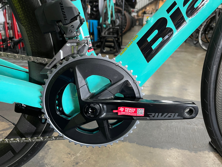 Bianchi Aquila CV SRAM Rival eTap AXS ZIPP 404 Firecrest Wheels - Celeste 2023