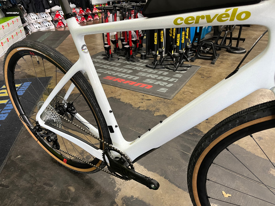 Cervelo Aspero-5 Limited Edition Campagnolo EKAR