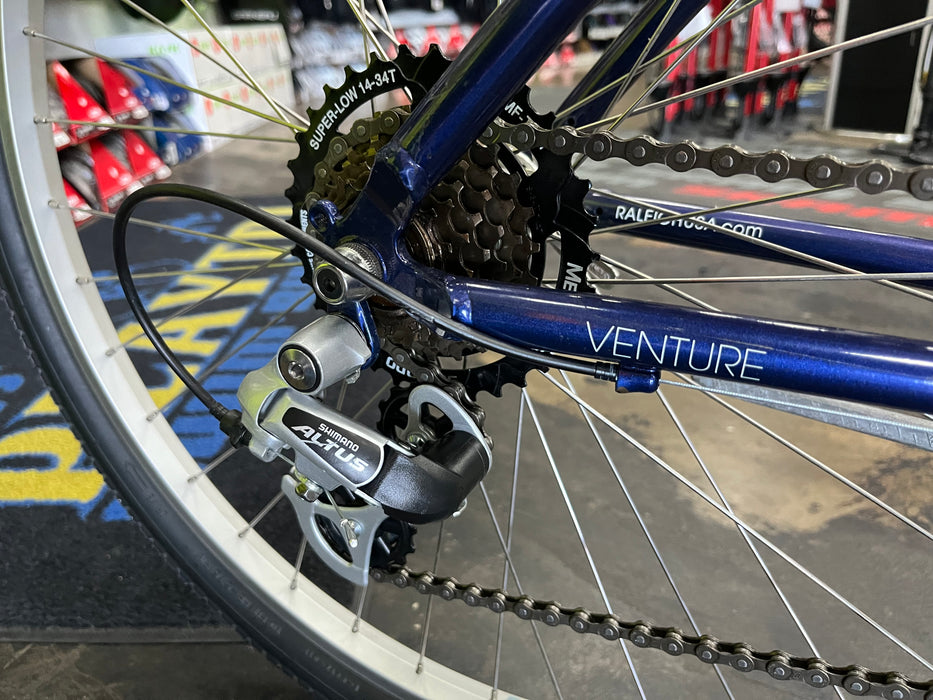 Raleigh Venture 3.0 Shimano Altus - Blue USED