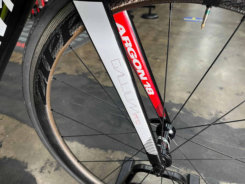 Argon 18 Gallium Pro Rim Shimano Ultegra 11 Speed w/ZIPP 303 Firecrest - Black/Speed White 2019 DEMO