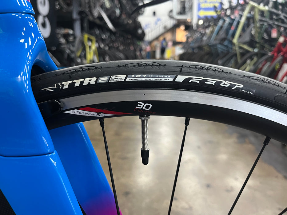 Felt IA 2 SRAM Red eTap 11 Speed - Carbon/Blue 2018