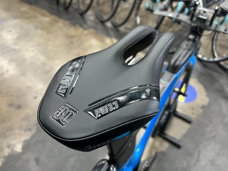 Felt IA 2 SRAM Red eTap 11 Speed - Carbon/Blue 2018