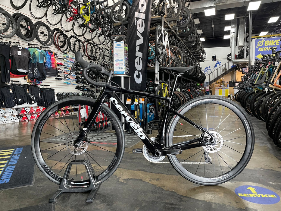 Cervelo Caledonia Disc SRAM Rival eTap AXS Vision Team 35 Wheels - 2024