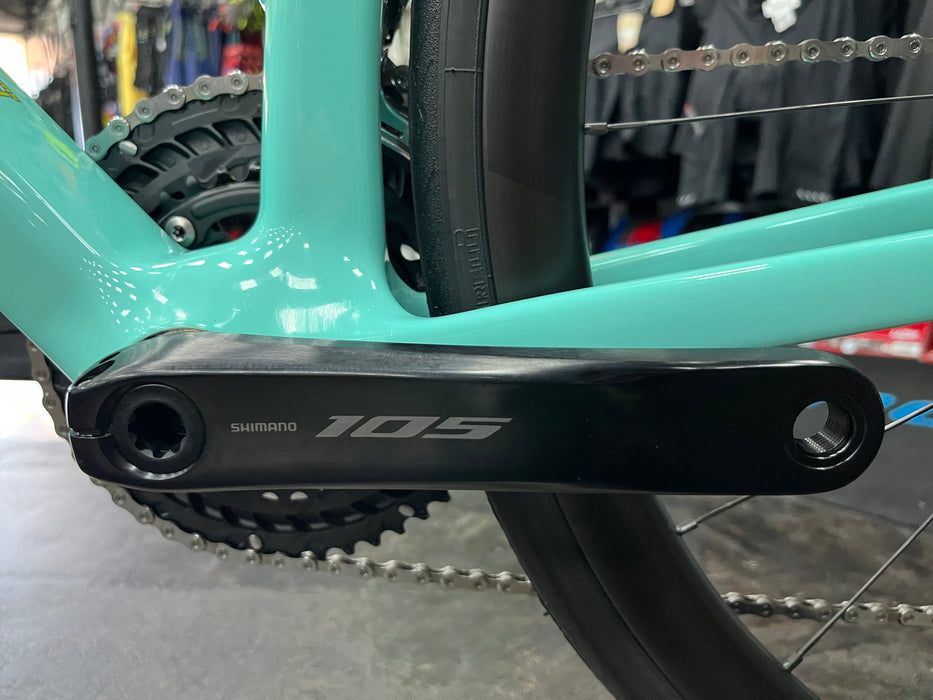 Bianchi Specialissima Shimano 105 Di2 - 2024