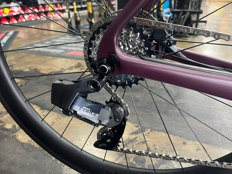 Cervelo Caledonia-5 SRAM Force eTap AXS - Plum 2023 DEMO