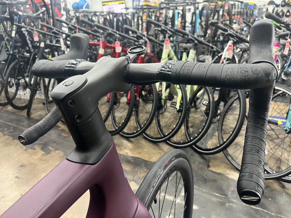 Cervelo Caledonia-5 SRAM Force eTap AXS - Plum 2023 DEMO