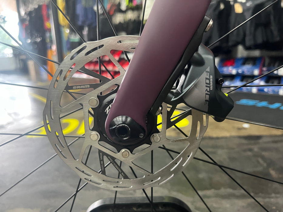 Cervelo Caledonia-5 SRAM Force eTap AXS - Plum 2023 DEMO