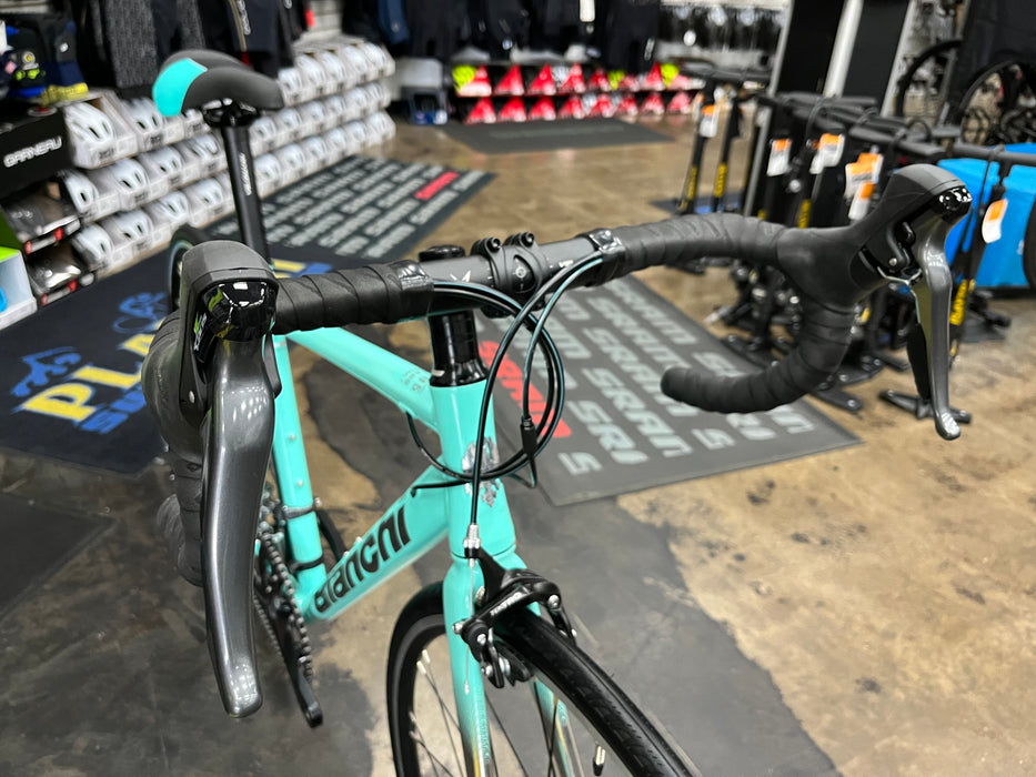 Bianchi Via Nirone 7 Shimano Claris - Celeste 2024