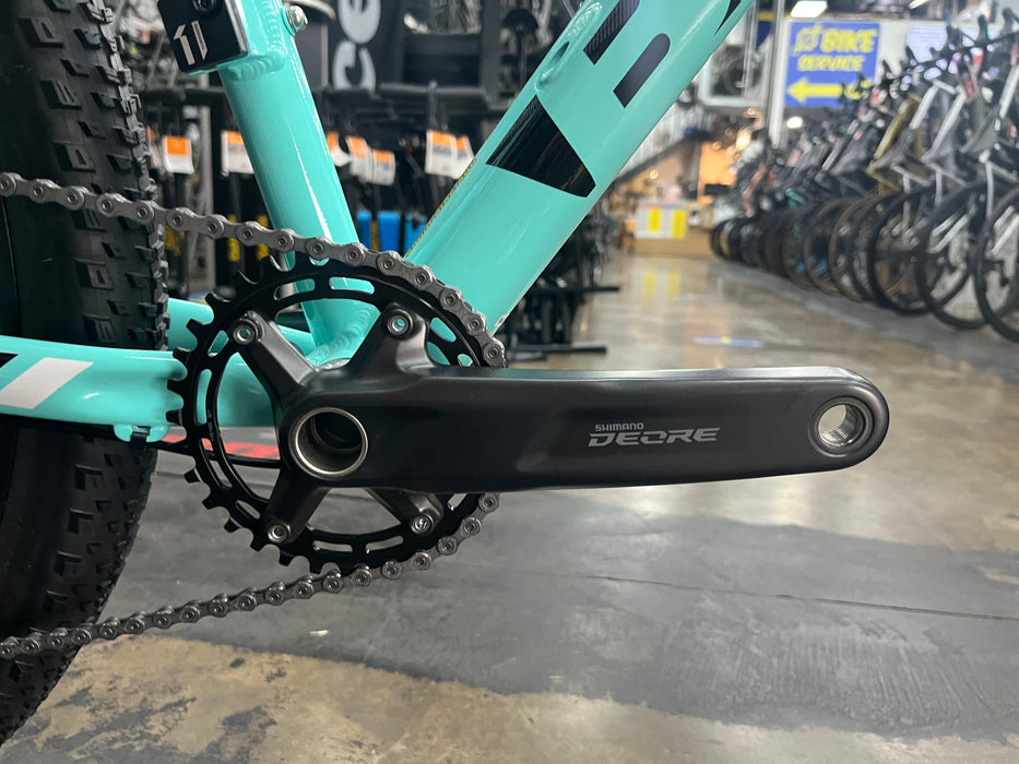 Bianchi Magma 9.0 Shimano Deore - Celeste 2022