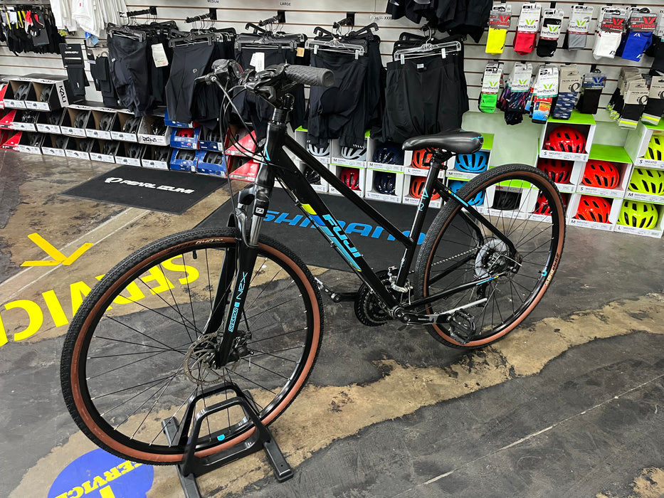 Fuji Traverse 1.7 ST Shimano Tourney - Satin Black 2022 DEMO