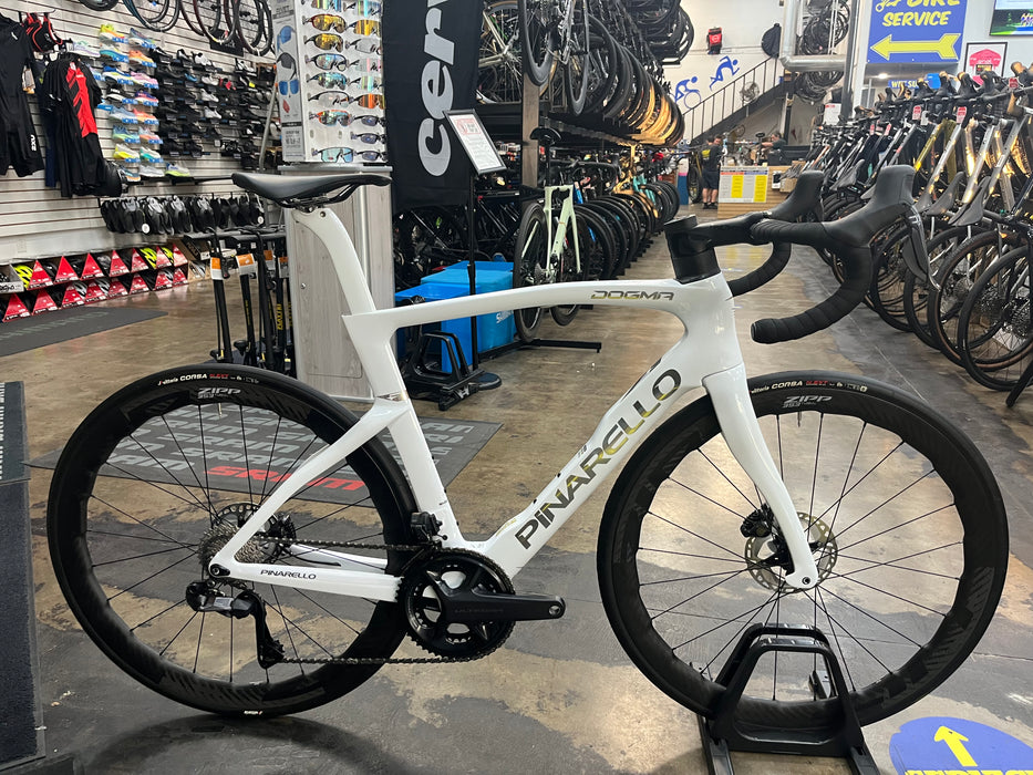 Pinarello Dogma F Disc Shimano Ultegra Di2 12 Speed - Zipp 353 NSW - 2024