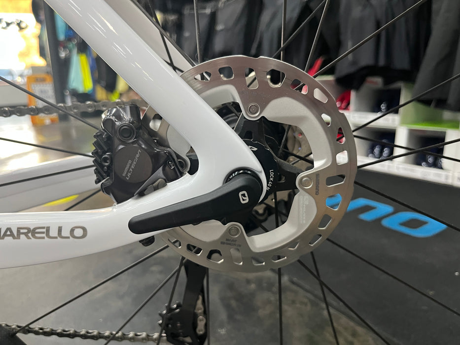 Pinarello Dogma F Disc Shimano Ultegra Di2 12 Speed - Zipp 353 NSW - 2024