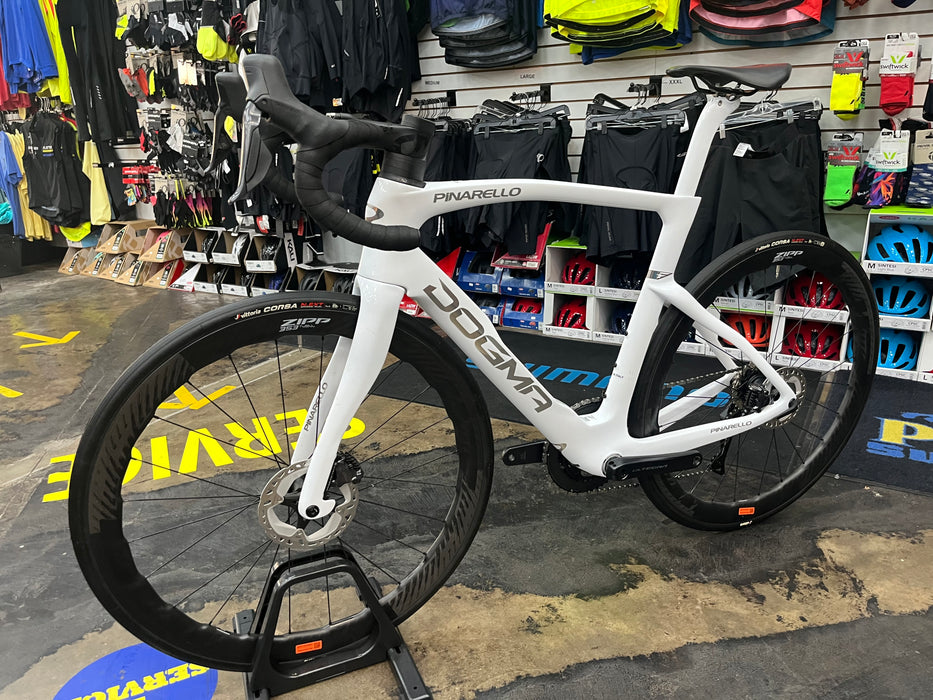 Pinarello Dogma F Disc Shimano Ultegra Di2 12 Speed - Zipp 353 NSW - 2024