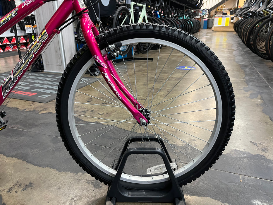 Magna Glacier Point Mountain Bike - Pink USED