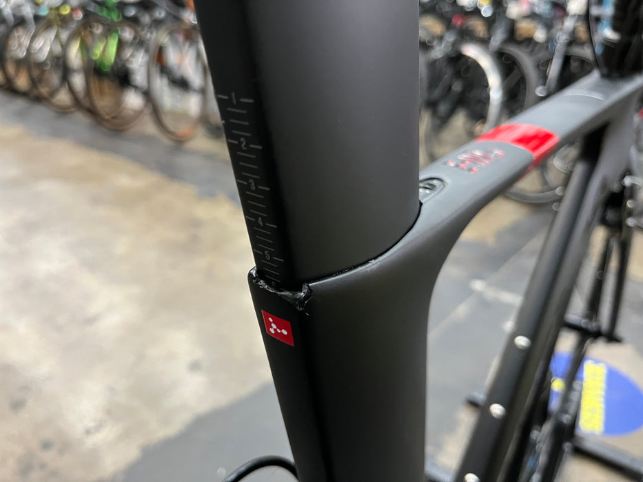 Argon 18 E-117 Tri SRAM Force 22 -  Black/Black 2023 DEMO