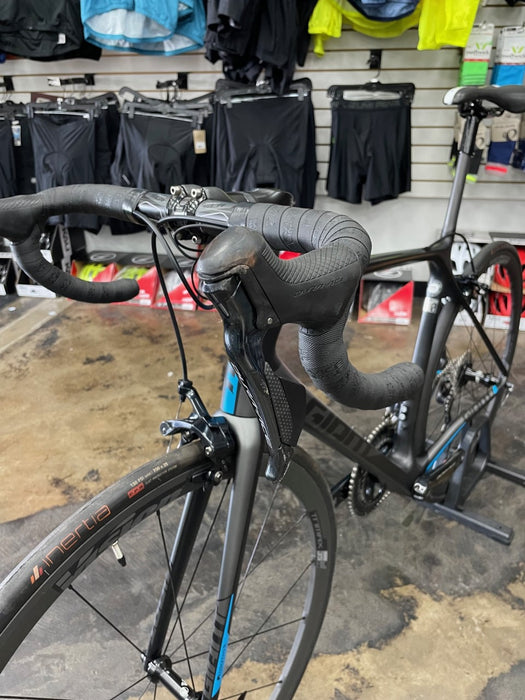 Giant TCR Advanced SL0 Shimano Dura Ace Di2 11 Speed - Black 2017 Used