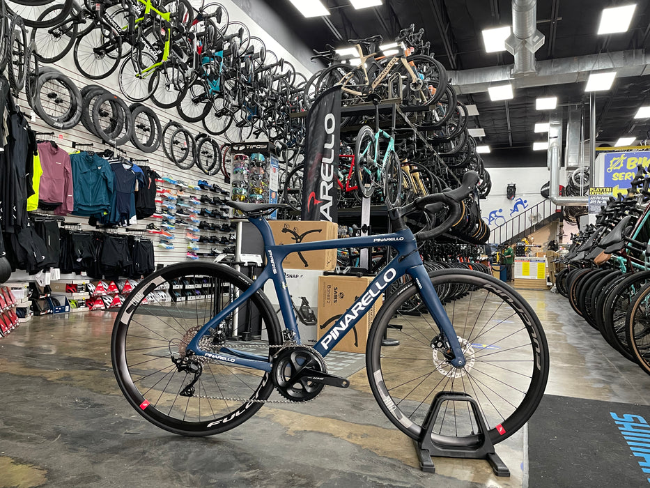 Pinarello Paris Shimano 105 - Blue Steel 2023