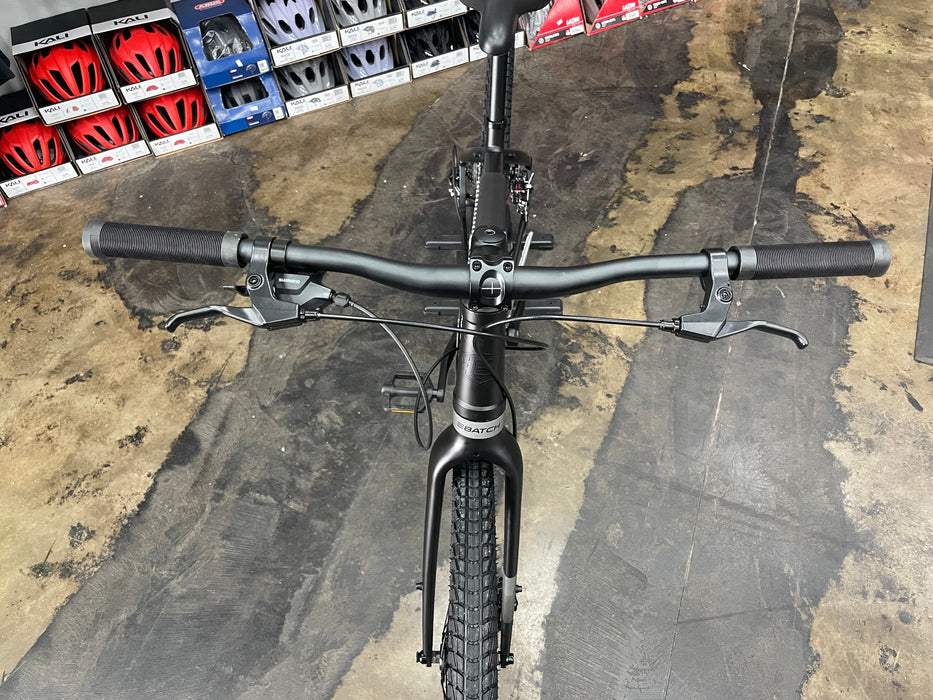 Batch The Urban Bike 27.5" Shimano Tourney - 2022