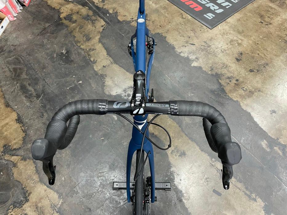 Pinarello Paris SRAM Rival AXS - Blue Steel 2023