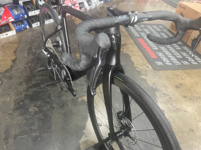 Pinarello Dogma F12 Disc Shimano Ultegra Di2 11 Speed - 2021