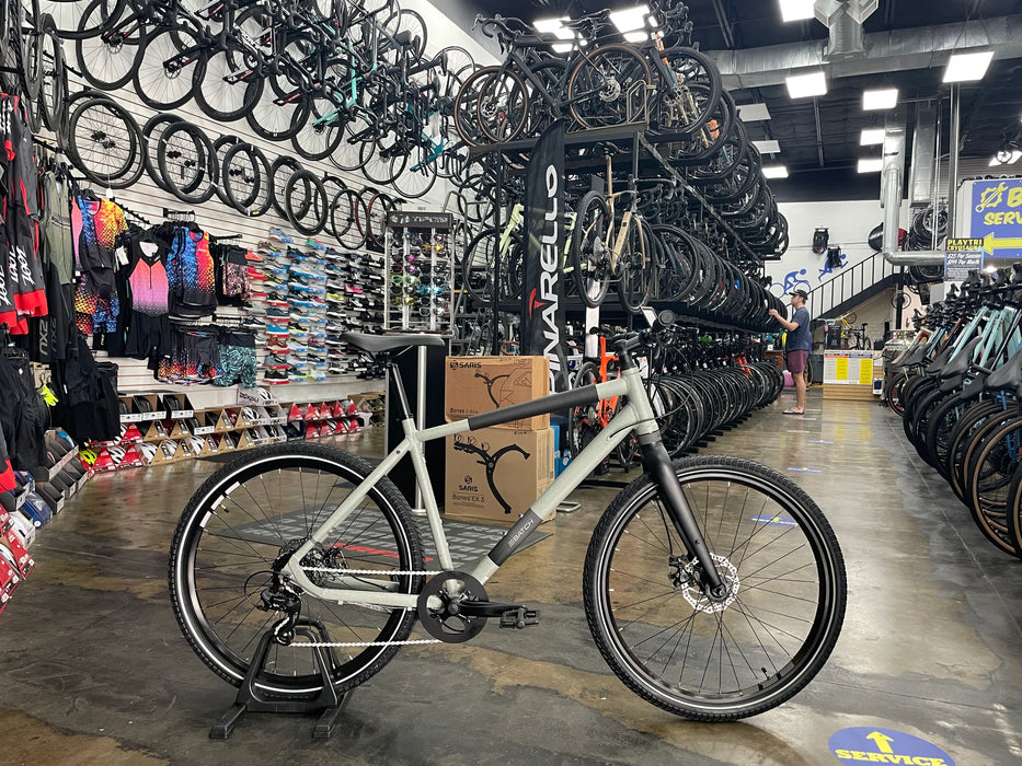 Batch The Urban Bike 27.5" Shimano Tourney - 2022