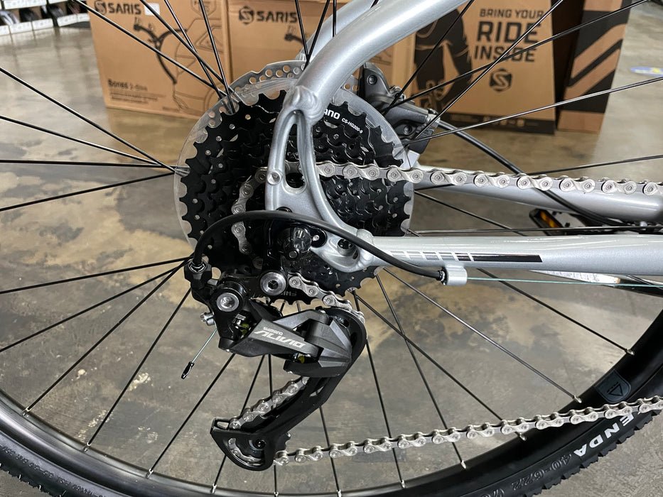 Fuji Traverse 1.3 Shimano Alivio - Gray 2022