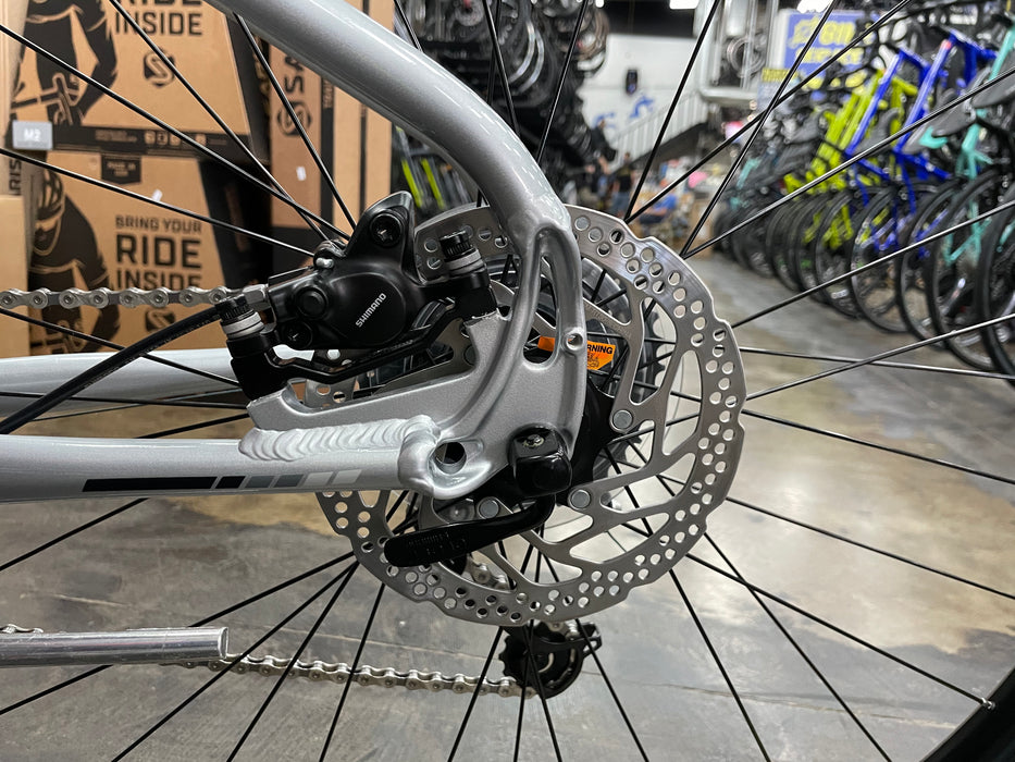 Fuji Traverse 1.3 Shimano Alivio - Gray 2022