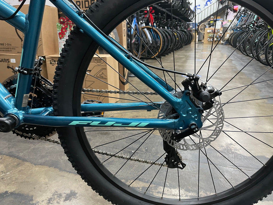 Fuji Adventure 27.5 ST Disc Shimano Tourney 7 Speed - Teal 2022