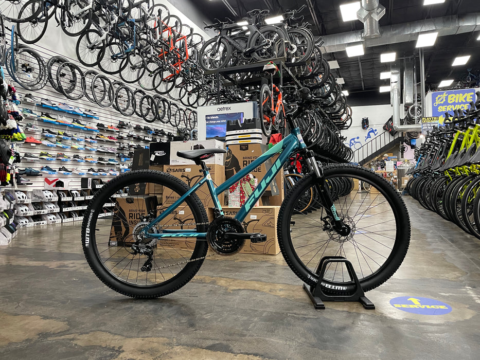 Fuji Adventure 27.5 ST Disc Shimano Tourney 7 Speed - Teal 2022