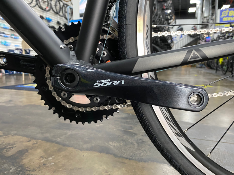 Fuji Sportif 2.1 Shimano Sora 9 Speed - Satin Black 2020