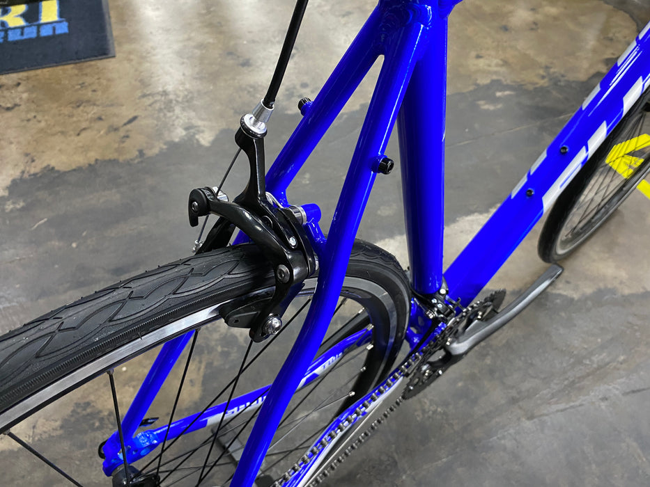 Fuji Sportif 2.5 Shimano Tourney 7 Speed - Electric Blue 2020