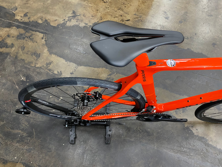 Pinarello Paris Shimano 105 - Orange 2023