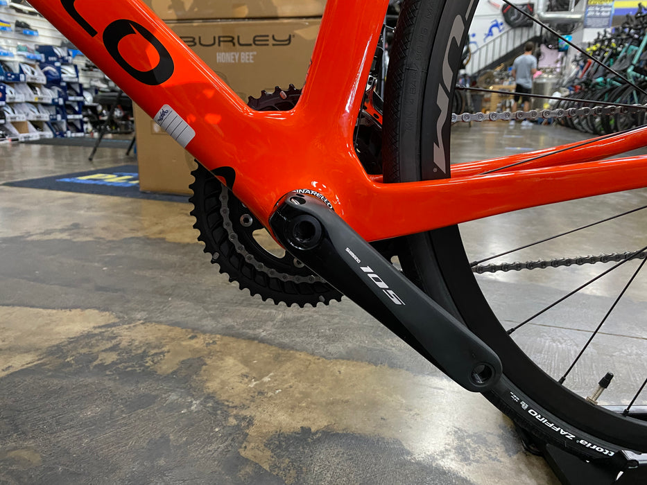 Pinarello Paris Shimano 105 - Orange 2023