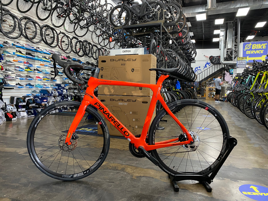 Pinarello Paris Shimano 105 - Orange 2023