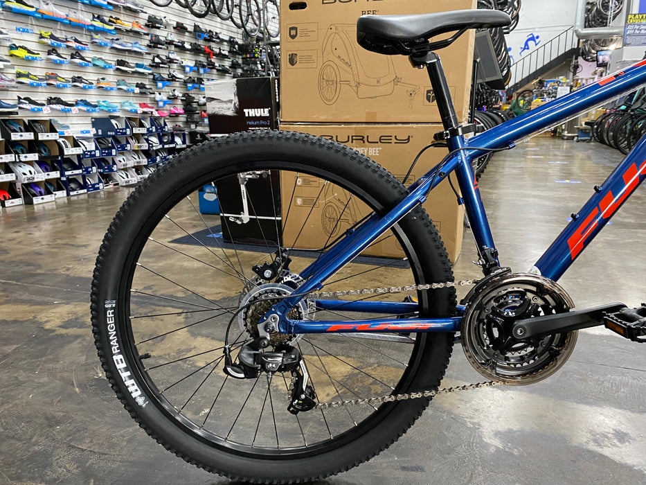 Fuji Adventure 27.5 Disc Shimano Tourney 7 Speed - Dark Blue 2022