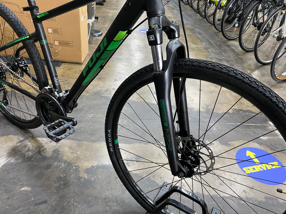 Fuji Traverse 1.7 Disc Shimano Tourney 7 Speed - Satin Black/Green 2022