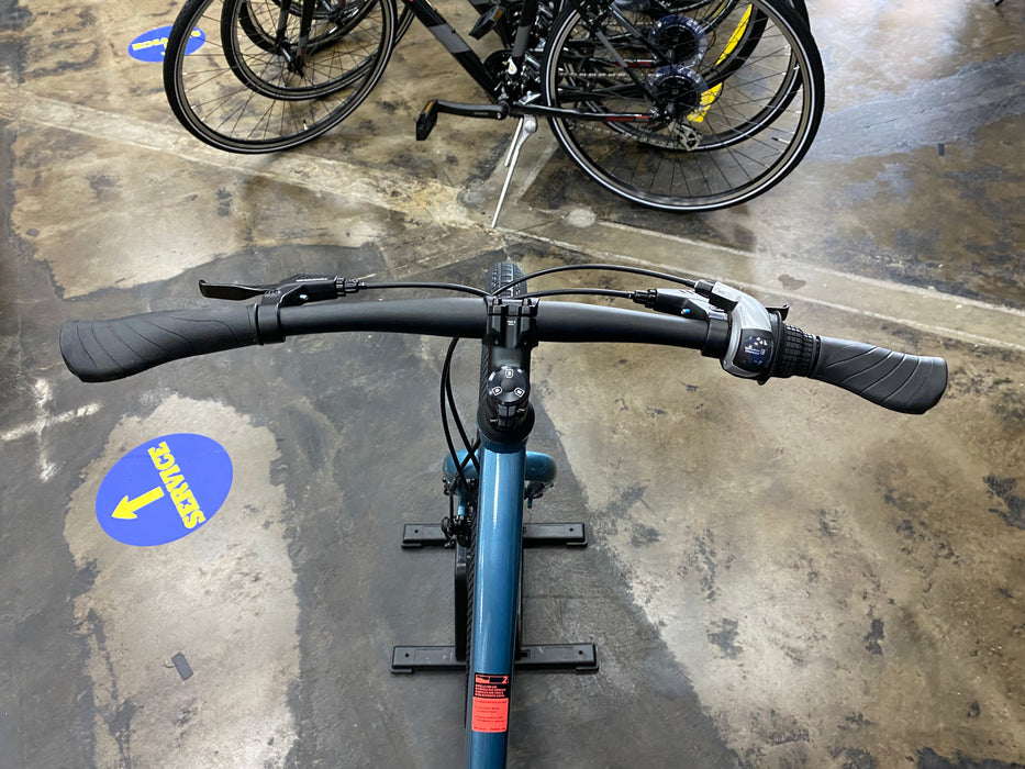 Breezer Bikes Midtown 1.7 ST Shimano Altus - Glacier Blue 2022