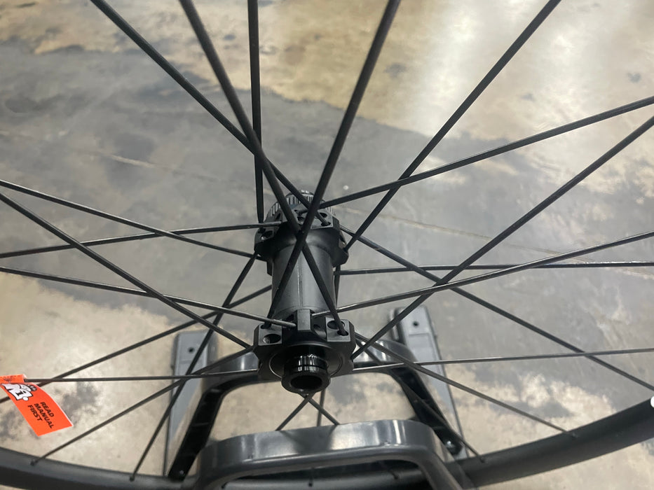 DT Swiss P1800 Spline Tubeless Ready Disc Brake Wheelset