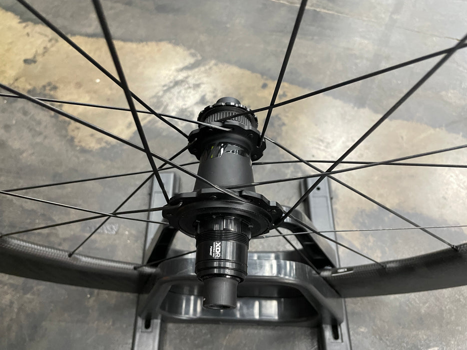 Zipp 858 NSW Tubeless Disc-Brake Carbon Wheelset