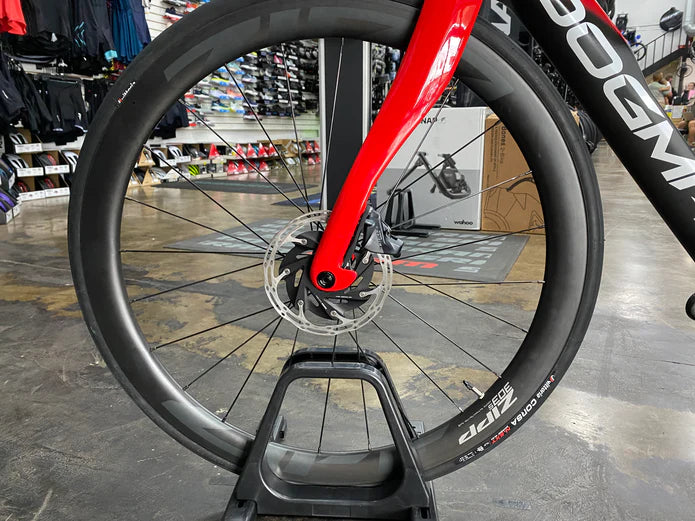 Pinarello Dogma F Disc SRAM Force eTap AXS Zipp 303S - 2024