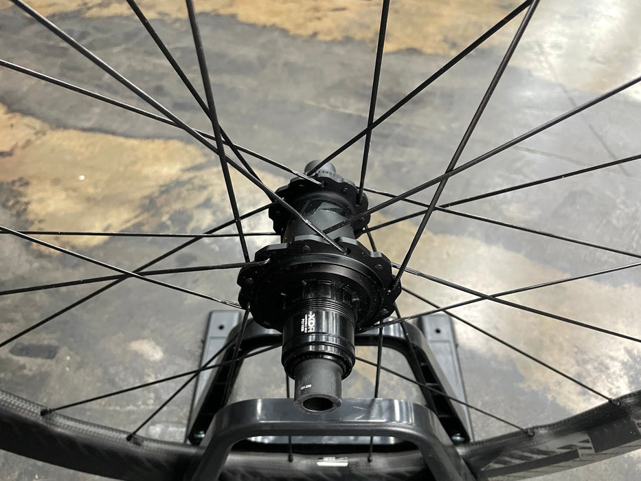 Zipp 454 NSW Tubeless Disc-Brake Carbon Wheelset