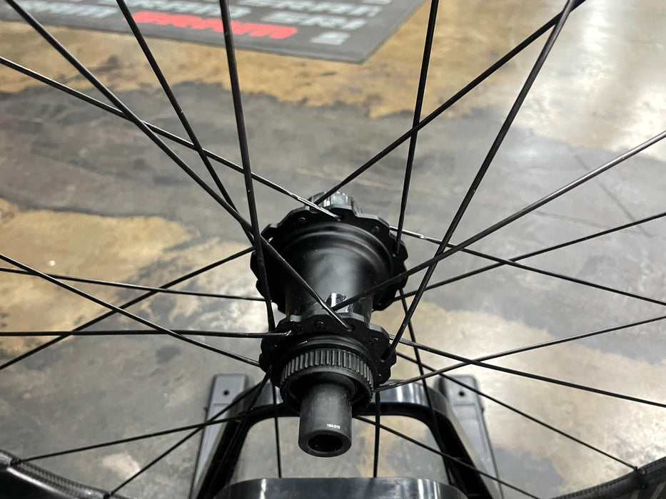 Zipp 454 NSW Tubeless Disc-Brake Carbon Wheelset