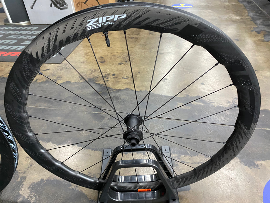 Zipp 353 NSW Tubeless Disc Brake Wheelset