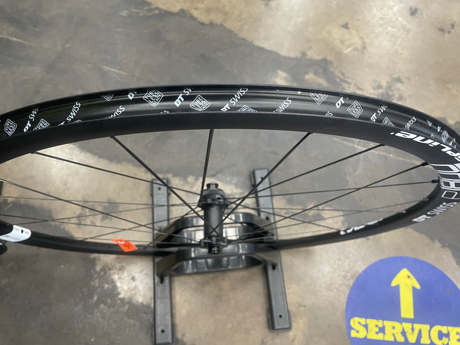 DT Swiss P1800 Spline Tubeless Ready Disc Brake Wheelset